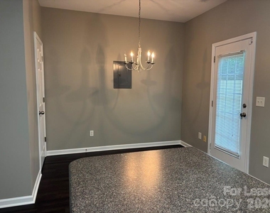 18 Sharpstone Lane - Photo Thumbnail 4
