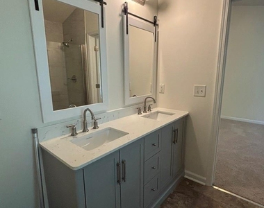 18 Sharpstone Lane - Photo Thumbnail 8