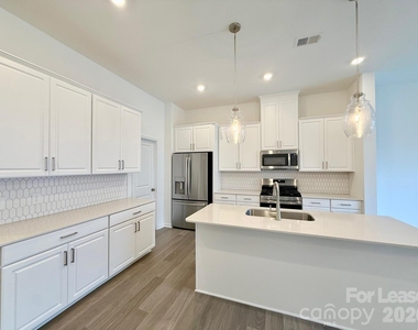 206 Silver Fleet Drive - Photo Thumbnail 1