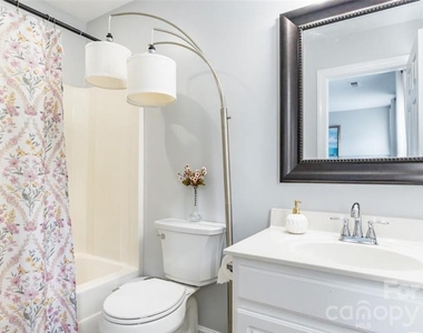 5623 Fetzer Avenue Nw - Photo Thumbnail 9