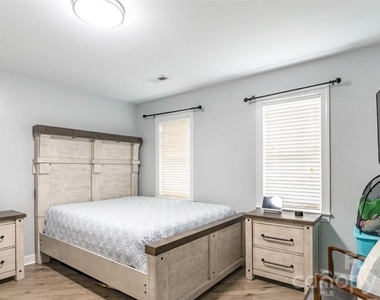 5623 Fetzer Avenue Nw - Photo Thumbnail 6