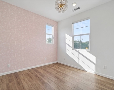 15967 W Preserve Loop - Photo Thumbnail 14