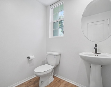 15967 W Preserve Loop - Photo Thumbnail 8
