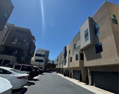1654 Pomona - Photo Thumbnail 2