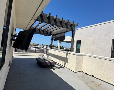 1654 Pomona - Photo Thumbnail 26