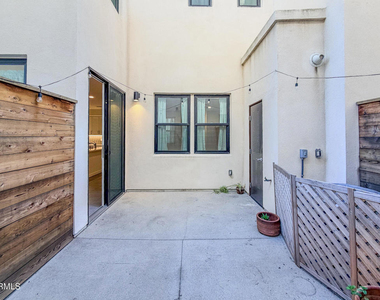 1568 E Thompson Boulevard - Photo Thumbnail 18