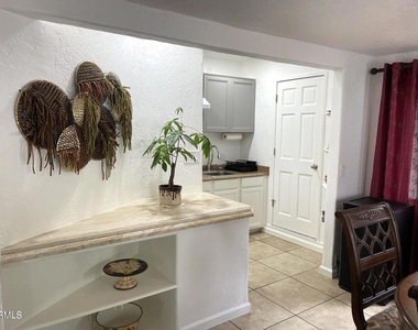 710 S La Luna Avenue - Photo Thumbnail 4