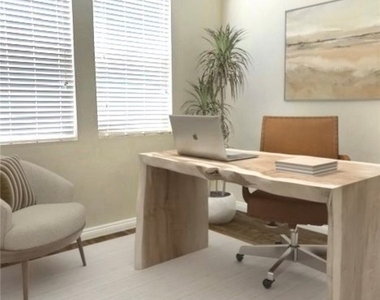 6105 Rosewood Way - Photo Thumbnail 2