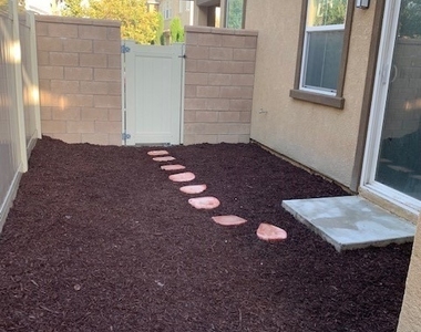 6105 Rosewood Way - Photo Thumbnail 24