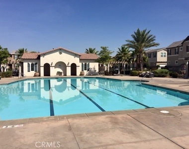6105 Rosewood Way - Photo Thumbnail 25