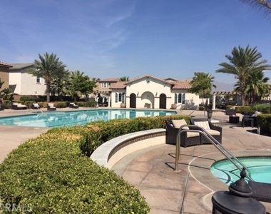 6105 Rosewood Way - Photo Thumbnail 27