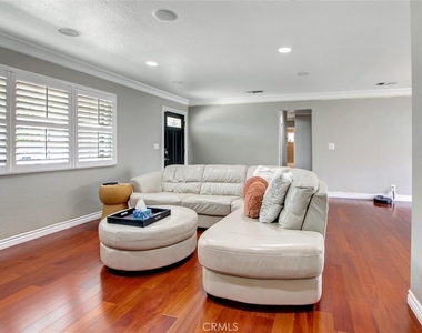 6241 Mar Vista Drive - Photo Thumbnail 4