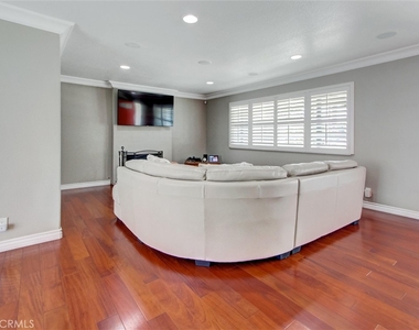 6241 Mar Vista Drive - Photo Thumbnail 6