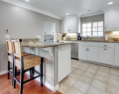 6241 Mar Vista Drive - Photo Thumbnail 7