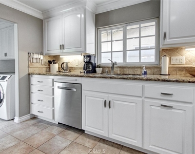 6241 Mar Vista Drive - Photo Thumbnail 9
