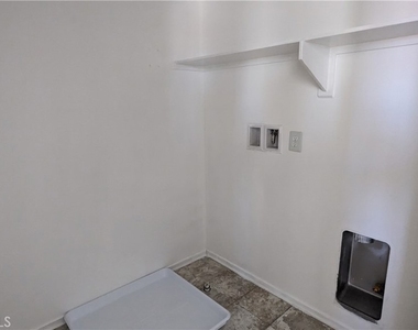 1378 Alpine Avenue - Photo Thumbnail 14