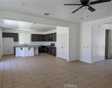1378 Alpine Avenue - Photo Thumbnail 4