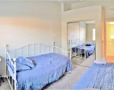 1718 Tecalote Drive - Photo Thumbnail 32