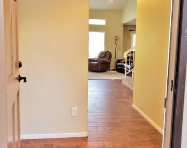 1718 Tecalote Drive - Photo Thumbnail 5