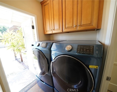 11252 Delano - Photo Thumbnail 11