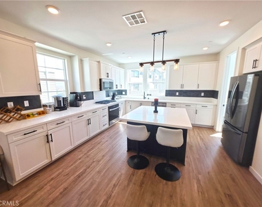 27589 Sanctuary Court - Photo Thumbnail 9