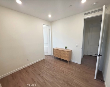 27589 Sanctuary Court - Photo Thumbnail 18