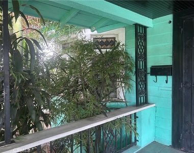 4727 Oakwood Avenue - Photo Thumbnail 33