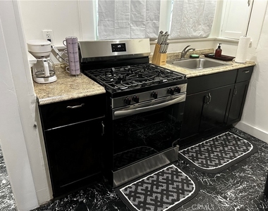 4727 Oakwood Avenue - Photo Thumbnail 14