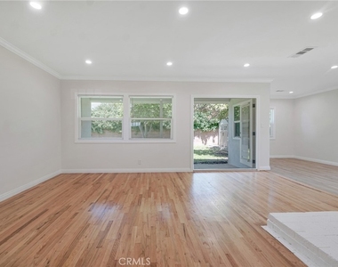 19815 Bassett Street - Photo Thumbnail 6