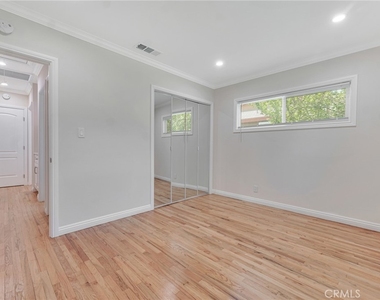 19815 Bassett Street - Photo Thumbnail 25
