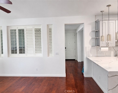 27657 Sunny Creek - Photo Thumbnail 4