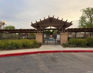 27657 Sunny Creek - Photo Thumbnail 20