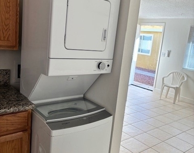 8124 Peach Avenue - Photo Thumbnail 5
