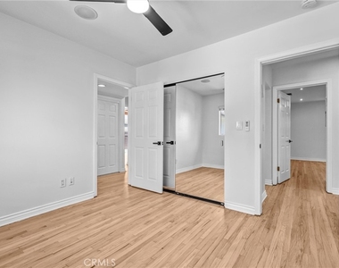 6106 Wilkinson Avenue - Photo Thumbnail 21