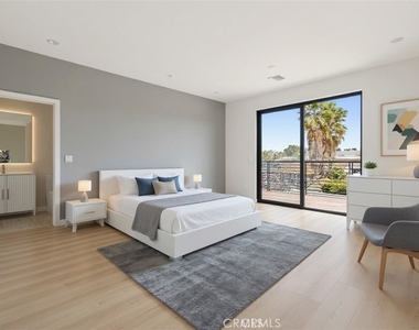 6830 N Lubao Avenue - Photo Thumbnail 45