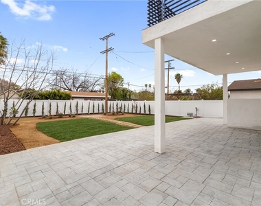 6830 N Lubao Avenue - Photo Thumbnail 41