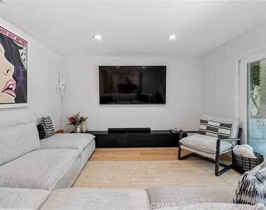 22955 Collins - Photo Thumbnail 48