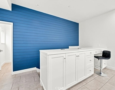118 Meyer Court - Photo Thumbnail 9