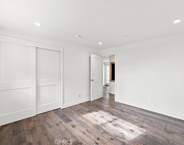 118 Meyer Court - Photo Thumbnail 24