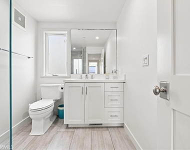 118 Meyer Court - Photo Thumbnail 25