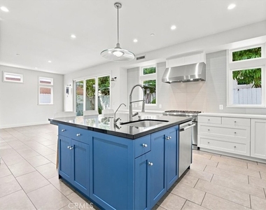 118 Meyer Court - Photo Thumbnail 8
