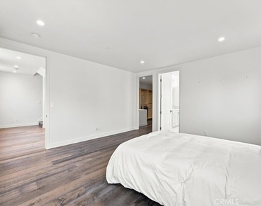 118 Meyer Court - Photo Thumbnail 14