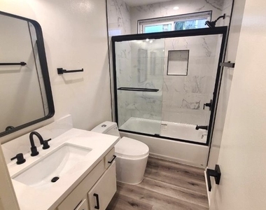 501 Anita Street - Photo Thumbnail 7
