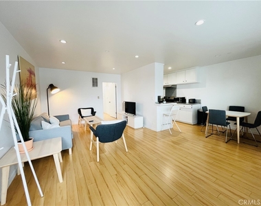 3864 Inglewood Boulevard - Photo Thumbnail 1