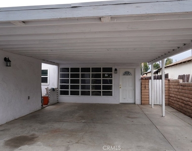 845 Olive Street W - Photo Thumbnail 2
