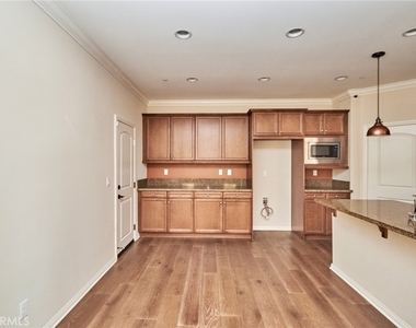 2793 E Pacific Court - Photo Thumbnail 5