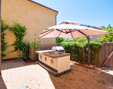 2793 E Pacific Court - Photo Thumbnail 29