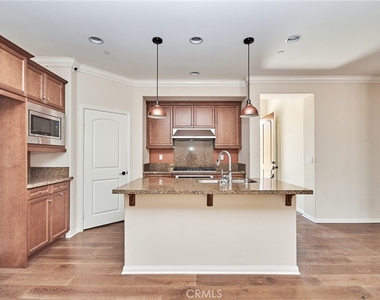 2793 E Pacific Court - Photo Thumbnail 3