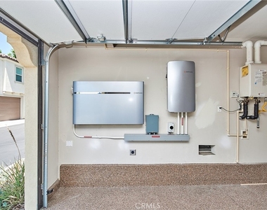 2793 E Pacific Court - Photo Thumbnail 32