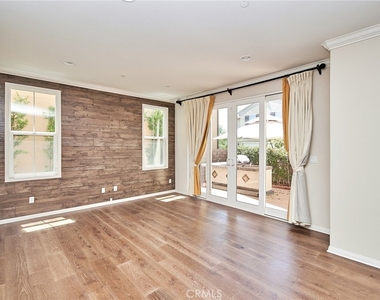 2793 E Pacific Court - Photo Thumbnail 7
